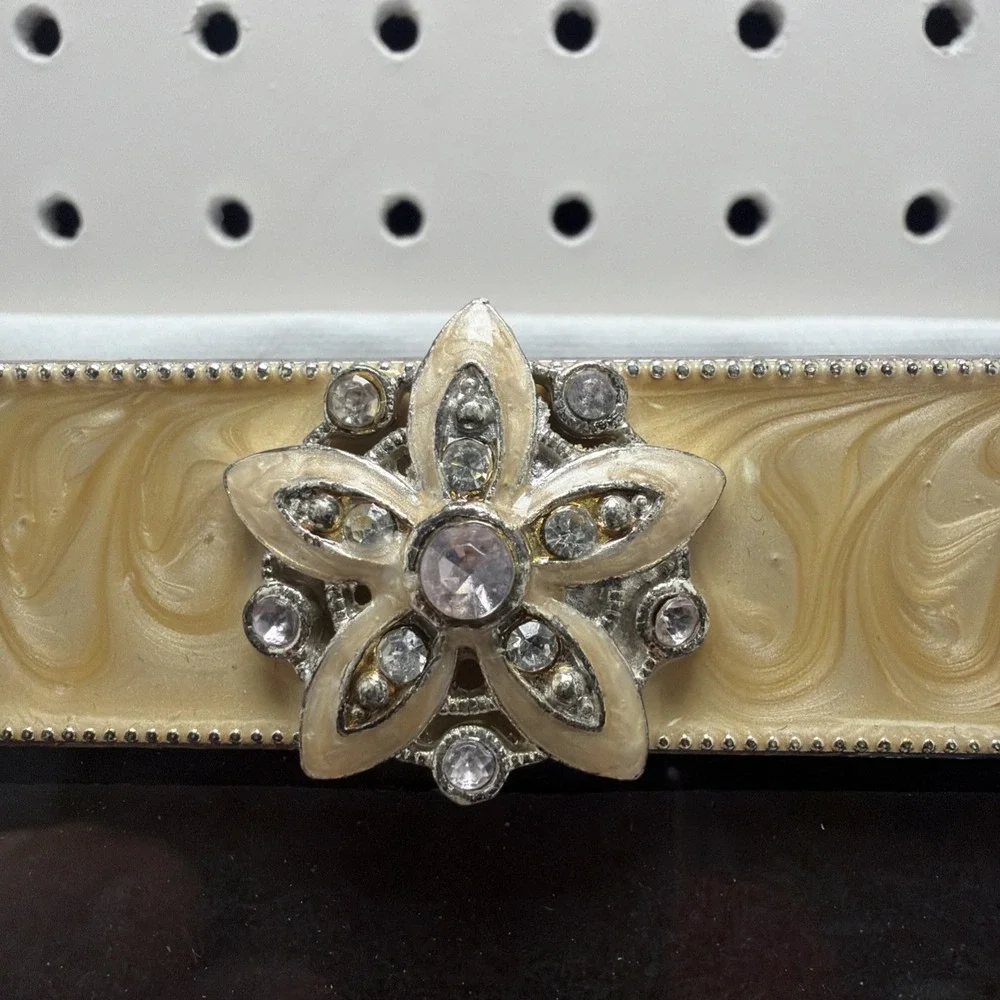 Jeweled Decorative Picture Photo Frame Home Décor Beige/Silver Vintage 4x6